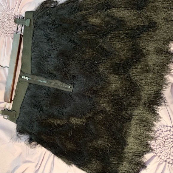 “BCBGMAXAZRIA”… skirt - Picture 7 of 14